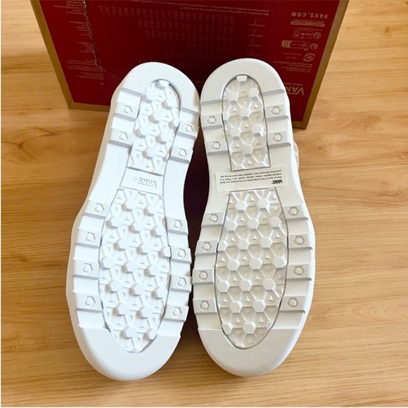 Vans Women Sherpa Suede Sentry SK8-Hi Plain French Oak Size 9.5 US - Picture 10 of 11